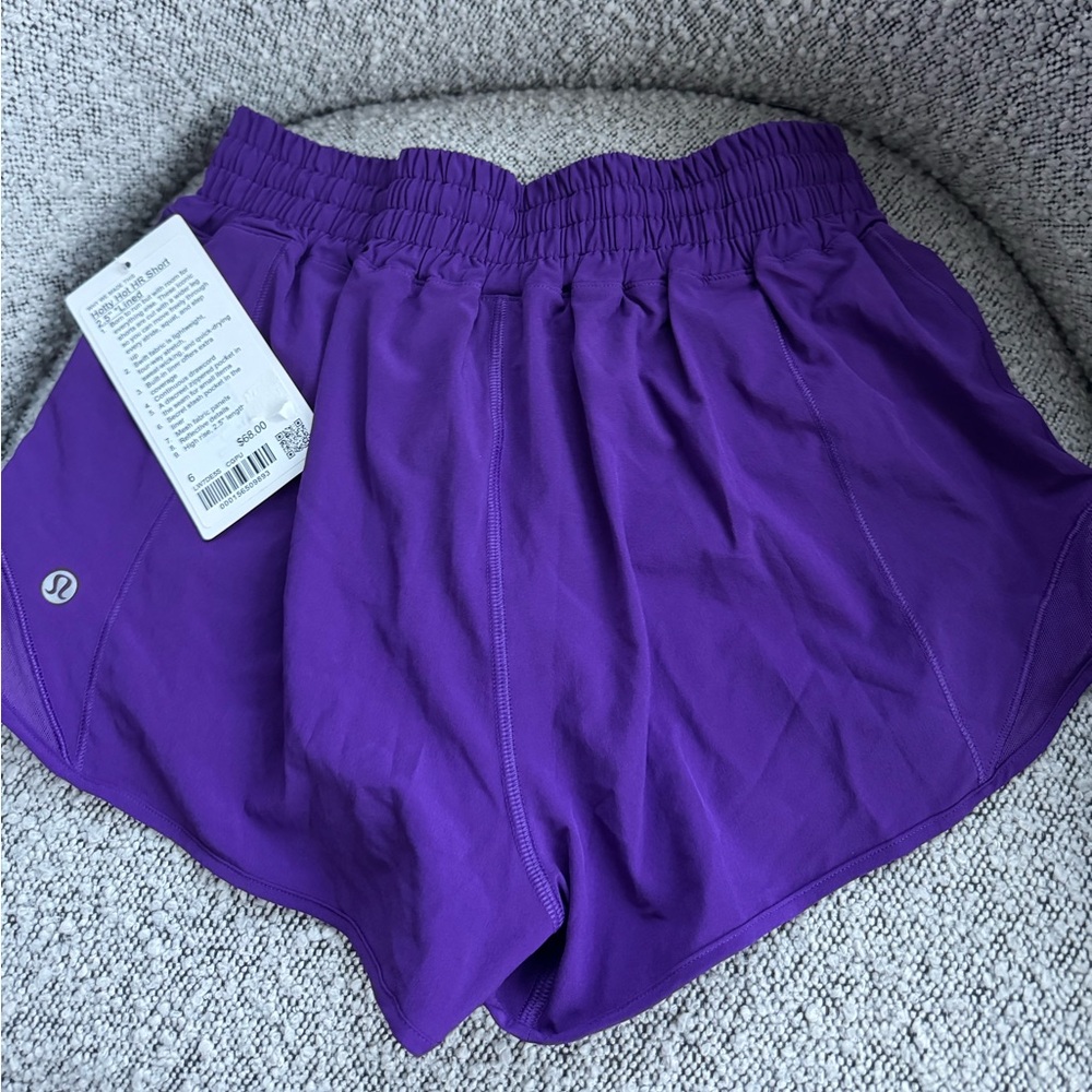 NWT LULULEMON - Hotty Hot HR Lined Short 2.5" - $68 - Size 6